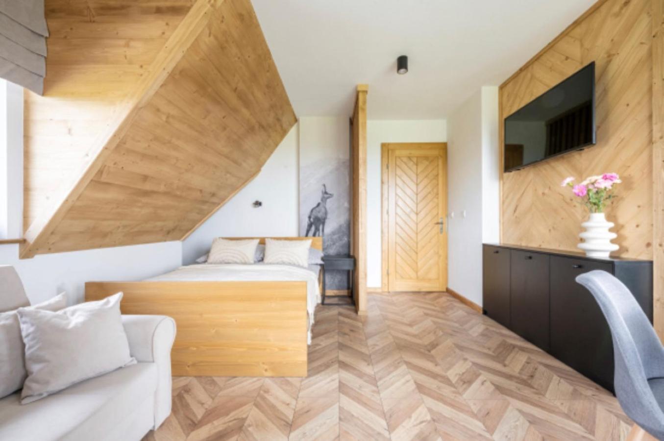 Jedla Apartments Dzianisz Екстериор снимка